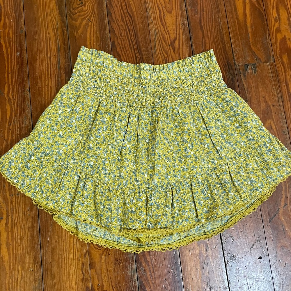 ♥️♥️ 2 for $15 !!!!   XS Aeropostale mini skirt with short under